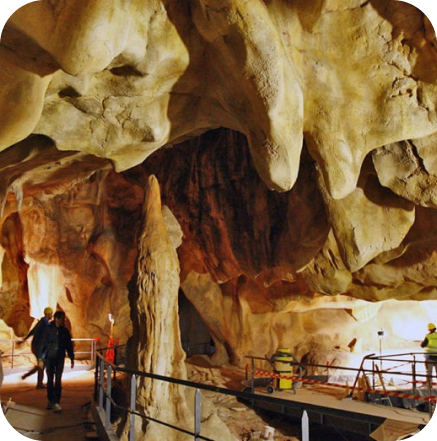 Gîte de groupe autour de la Grotte de Chauvet 